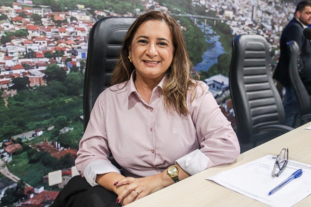 Vereadora Moana Meira celebra os 46 anos da APAE de Jequié