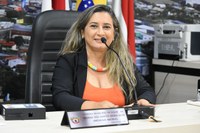 Vereadora Moana Meira propõe inclusão de intérpretes de Libras em eventos oficiais do município