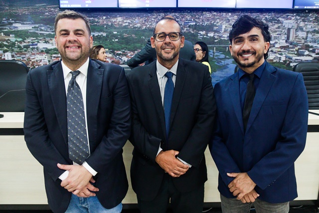 Vereadores defendem projeto voltado aos ambulantes da “Feira do Rolo”