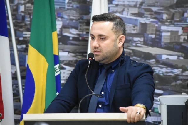 Walmiral Marinho defende requalificação do Campo de Futebol localizado em frente a Igreja Wesleyana na Urbis