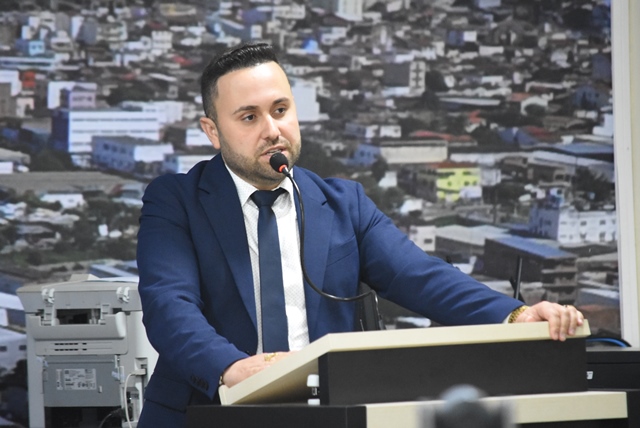 Walmiral Marinho propõe criação de Subprefeituras nos distritos de Florestal e Itajuru