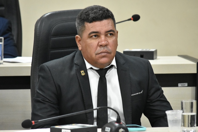 Ziel Cavalcante pede providências quanto ao canal do Água Branca